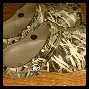 Toddlers camouflage crocks